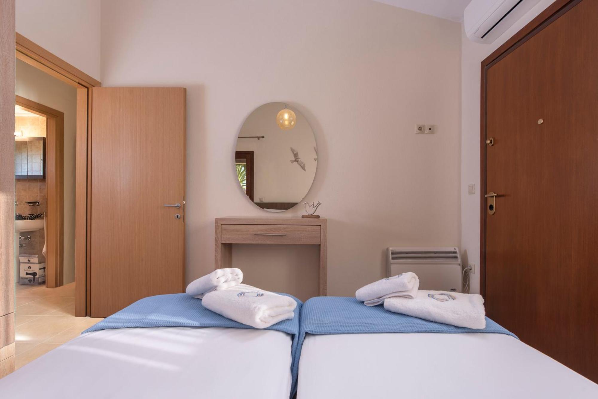 Terra D'Oro Villas Ierissos Quarto foto